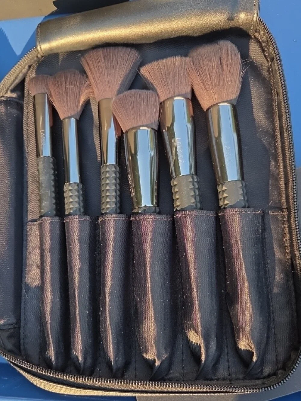 Laruce Beauty laruce black